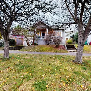 Woodlawn Escape , Seattle United States